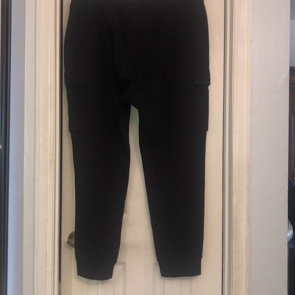 Free Assembly Men's Fleece Cargo Joggers - Picture 2 of 12